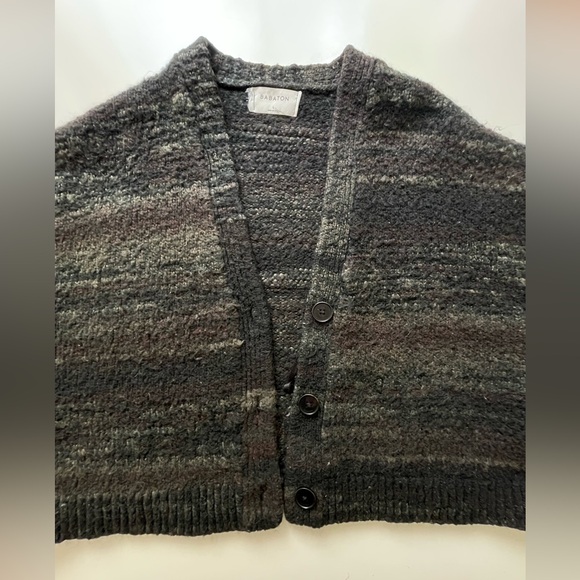 Aritzia Cardigan - Picture 3 of 13